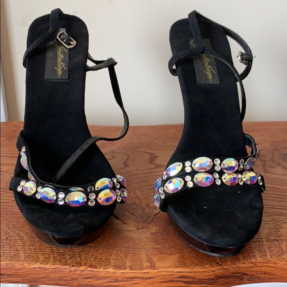 Johnathan kayne heels